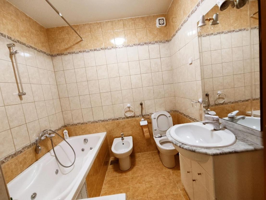 "Idea" Room With Free Parking 스플리트 외부 사진